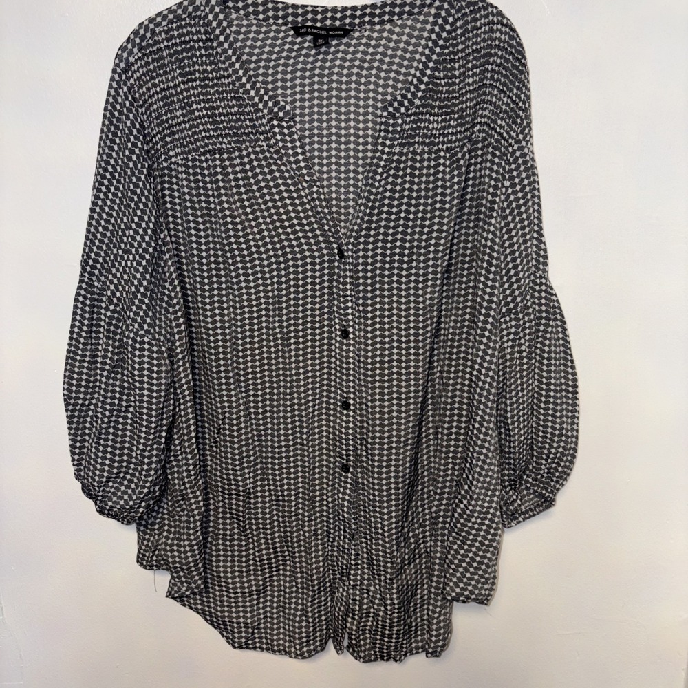 Zac & Rachel Black and white Print V Neck Ruffle Short Sleeve Blouse Top Size 3x